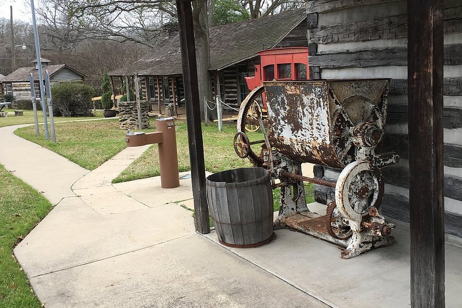 Pioneer Village & Lefty Frizzell Museum image