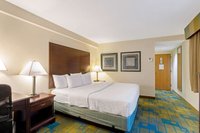 Hotel photo 47 of La Quinta Inn & Suites by Wyndham Boston Somerville.