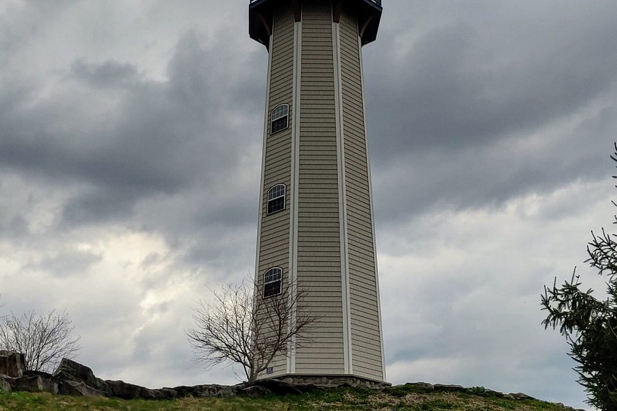 Sherman Memorial Lighthouse image