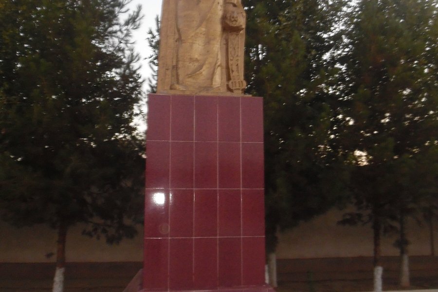 Ismail Samani Monument image