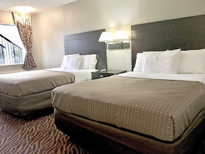 Hotel photo 17 of Red Carpet Inn & Suites Danville.