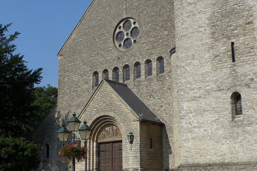 Saint-Lambert Church image