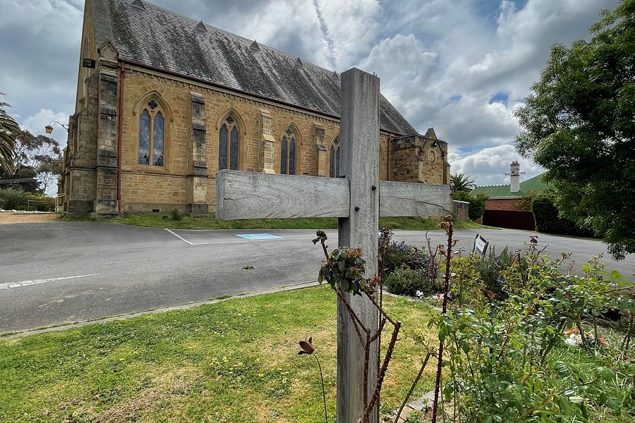 Christ Church Anglican - Castlemaine image
