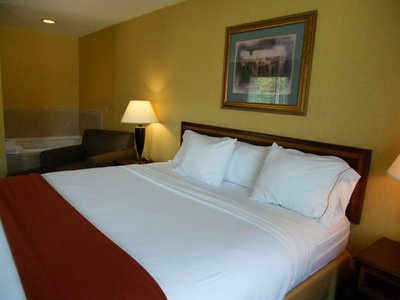 Hotel photo 14 of Holiday Inn Express & Suites Hazard, an IHG Hotel.