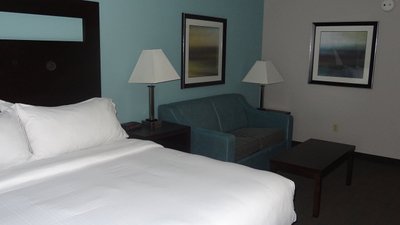 Hotel photo 14 of Holiday Inn Express Kansas City - Bonner Springs, an IHG Hotel.