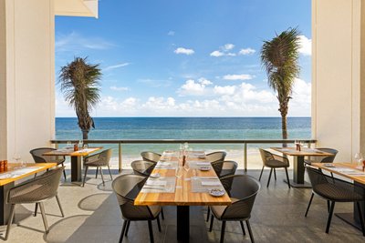 Hotel photo 2 of Hilton Cancun, an All-Inclusive Resort.