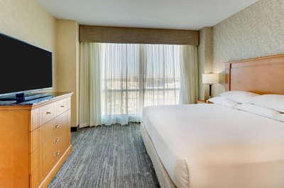 Hotel photo 4 of Drury Inn & Suites Near Universal Orlando Resort.