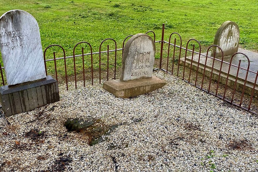 Avenel Cemetery image