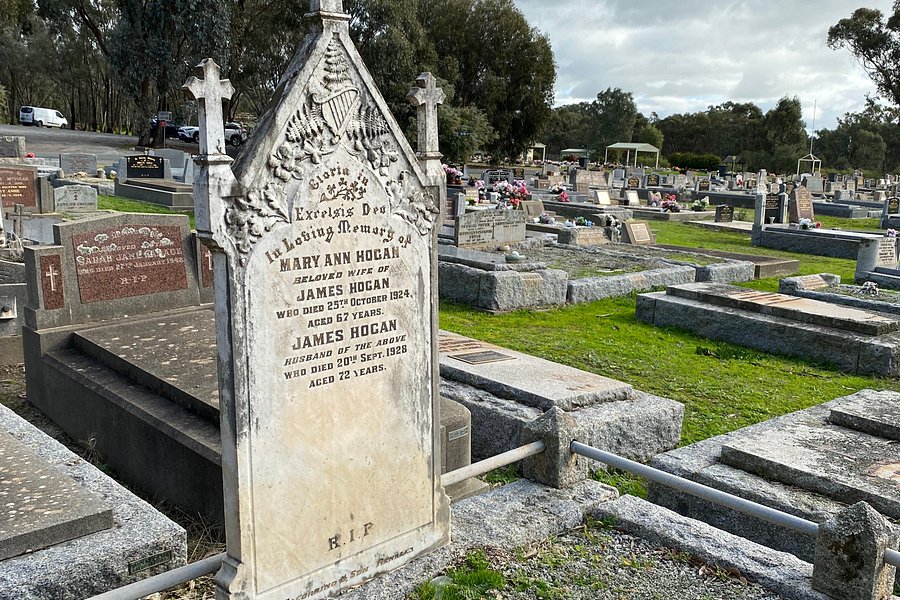 Euroa Public Cemetery image