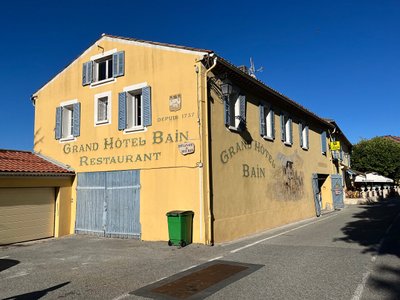 Hotel photo 18 of Logis Grand Hotel Bain.
