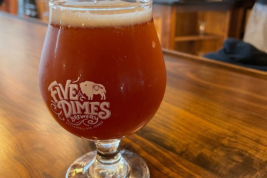 Five Dimes Brewery image