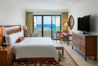 Hotel photo 2 of Marriott Cancun Resort.