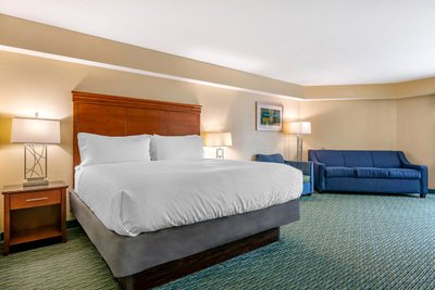 Hotel photo 6 of Holiday Inn Resort Orlando Lake Buena Vista, an IHG Hotel.