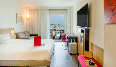 Hotel photo 1 of Novotel Barcelona City.