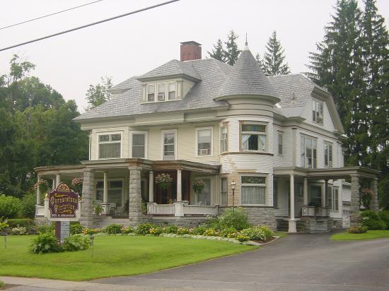 CORNERSTONE VICTORIAN BED & BREAKFAST - B&B Reviews (Warrensburg, NY ...