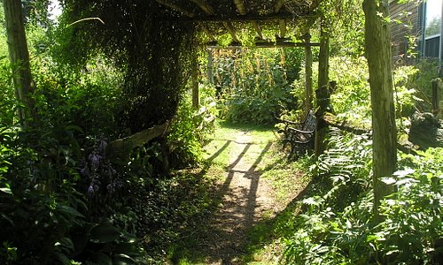Gardens enterance