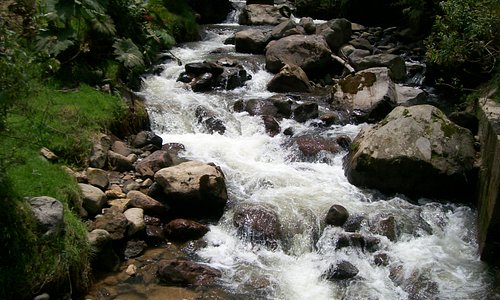 Río Termal, caida natural directa