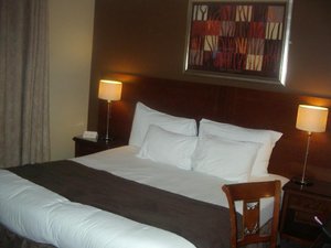 Room & Suite