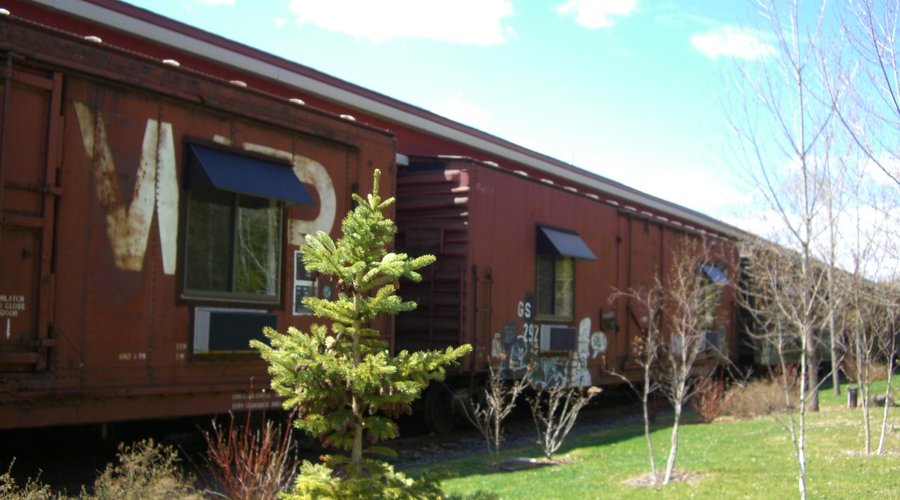 Exterior - Northern Rail Traincar B&B