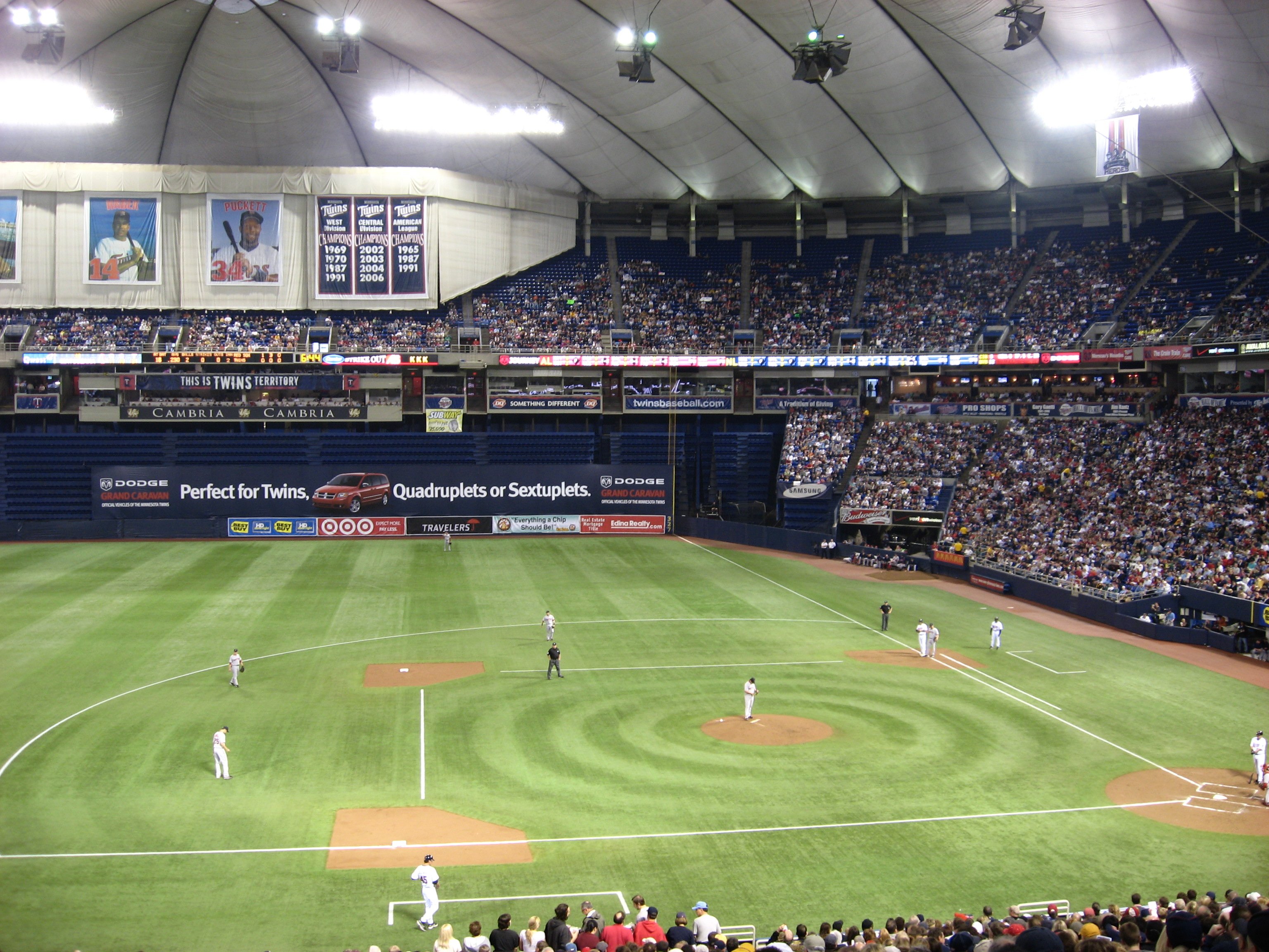 HUBERT H. HUMPHREY METRODOME (Minneapolis): Ce Qu'il Faut Savoir