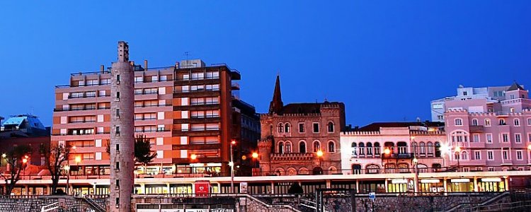 Figueira da Foz by night