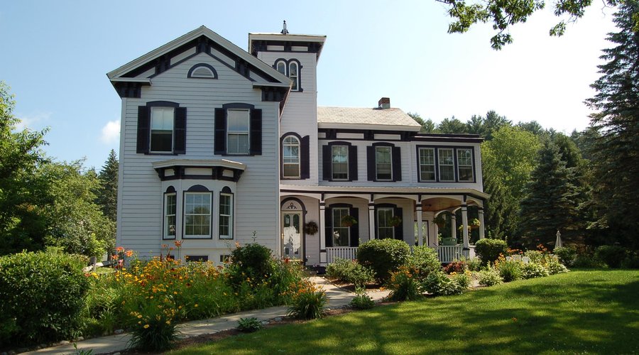Seasons Bed and Breakfast