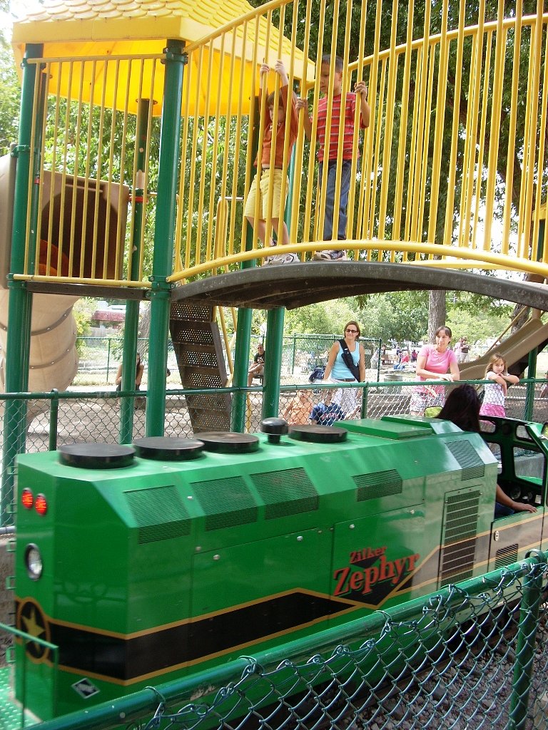 What happened to the Zilker Park mini-train?