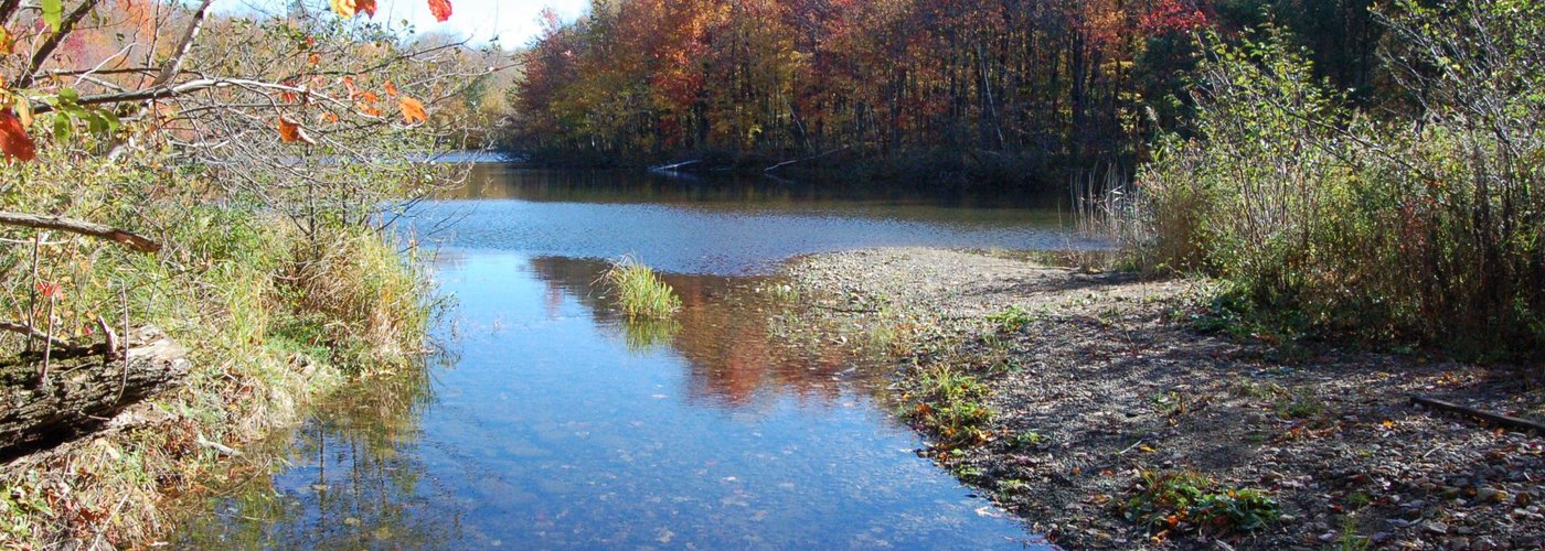 Nottingham Lake, Becket