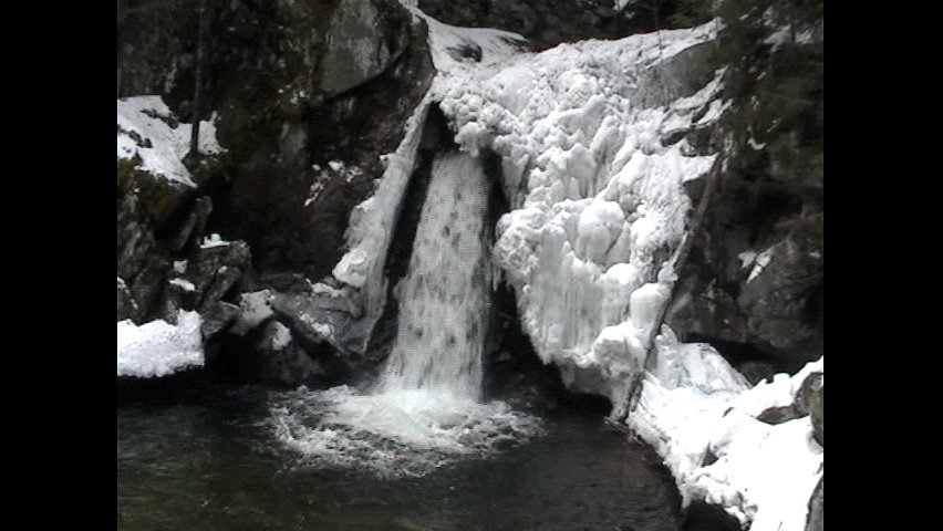 McLaughlin Falls image