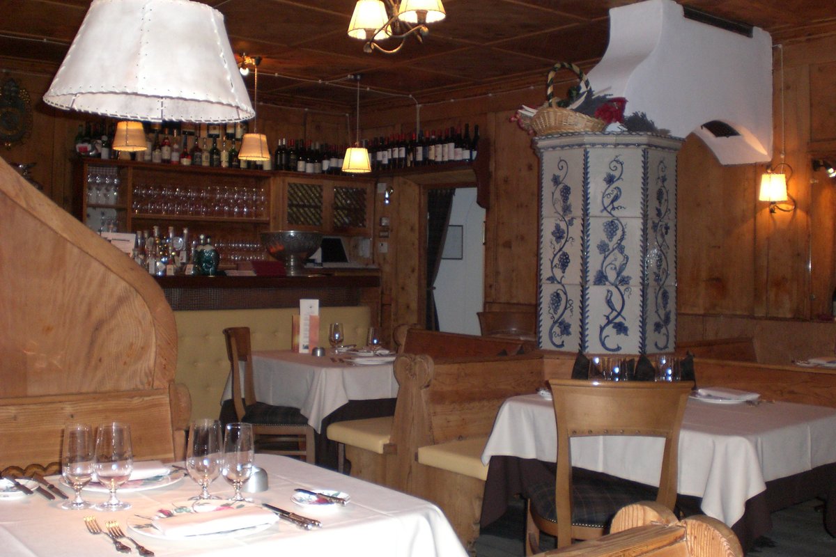 RESTAURANT ANTICA OSTERIA TRAUBE, Ortisei - Ristorante Recensioni ...