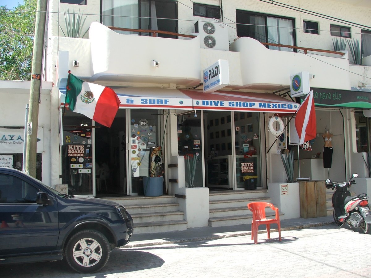 playa del carmen diving shop