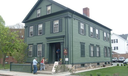 Outside of the B&B and Museum