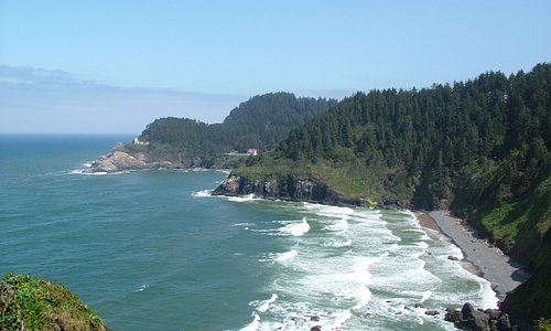 Heceta Head Lighthouse - viewpoint off highway 101