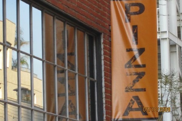 Basic pizzaAcross from Petco ParkFree advertising - it was that good