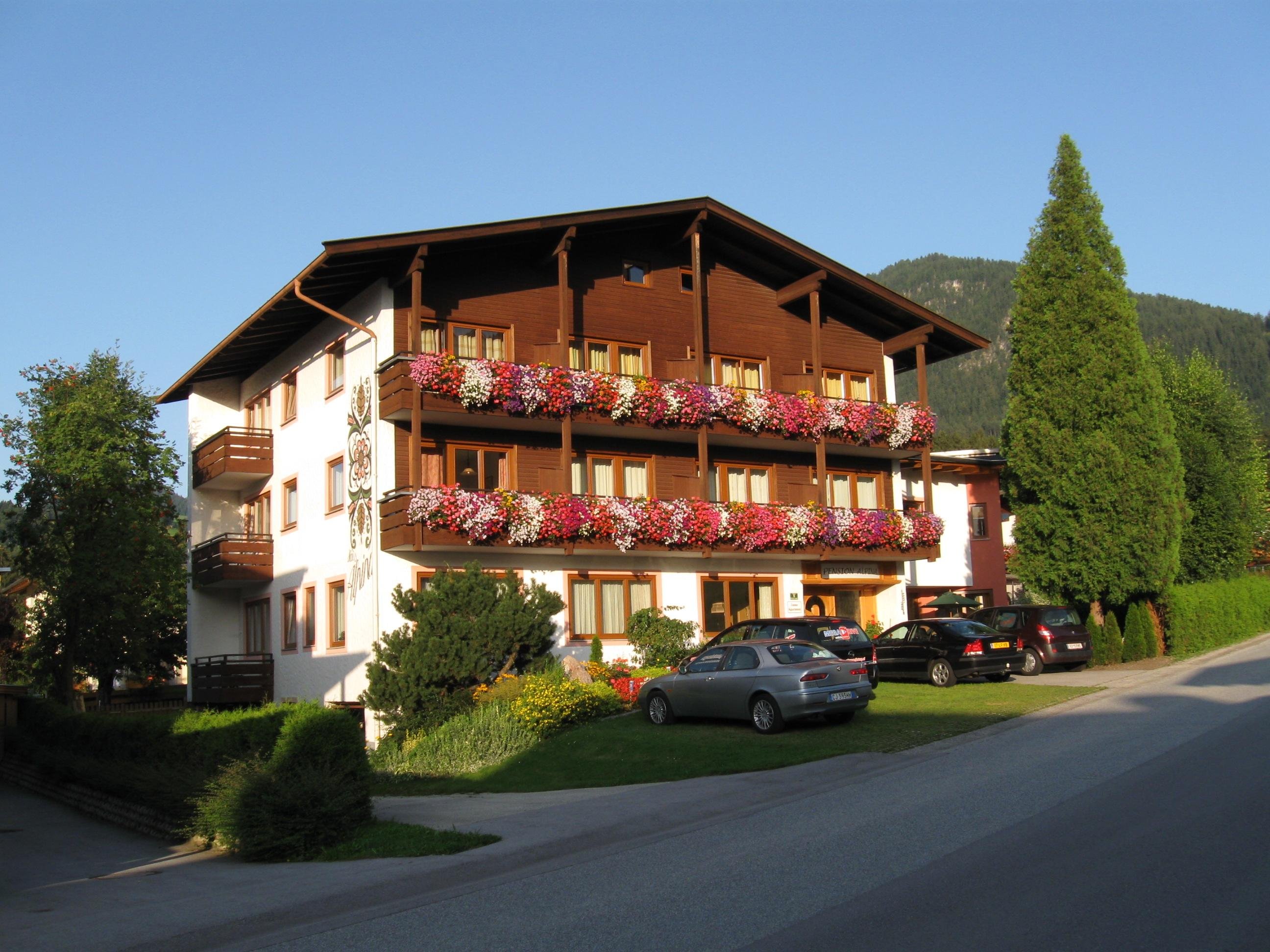 PENSION ALPINA - Prices & B&B Reviews (Austria/Reith Im Alpbachtal)