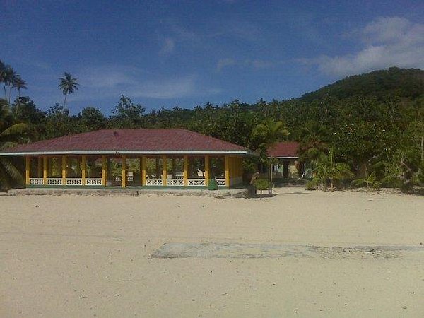 Happy Samoan family - Picture of Dave Parker Eco Lodge, Upolu - Tripadvisor