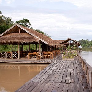 Rivertime Resort Floating Restaurant