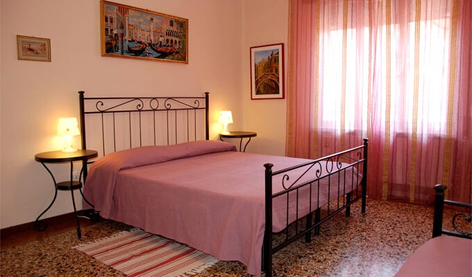 CAMERA TRIPLA DEL B&B ROMANTICA VENEZIA