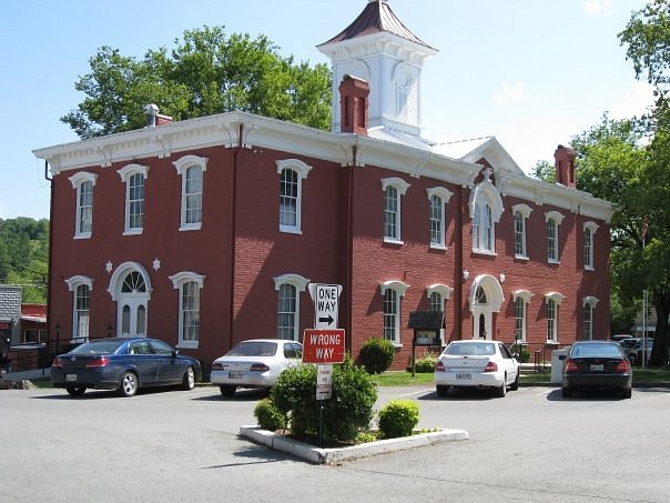 Moore County Courthouse image