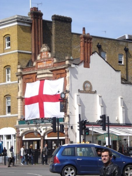 Inspirado em pubs da Inglaterra, bar especializado em sinuca abre em prédio  icônico de Porto Alegre