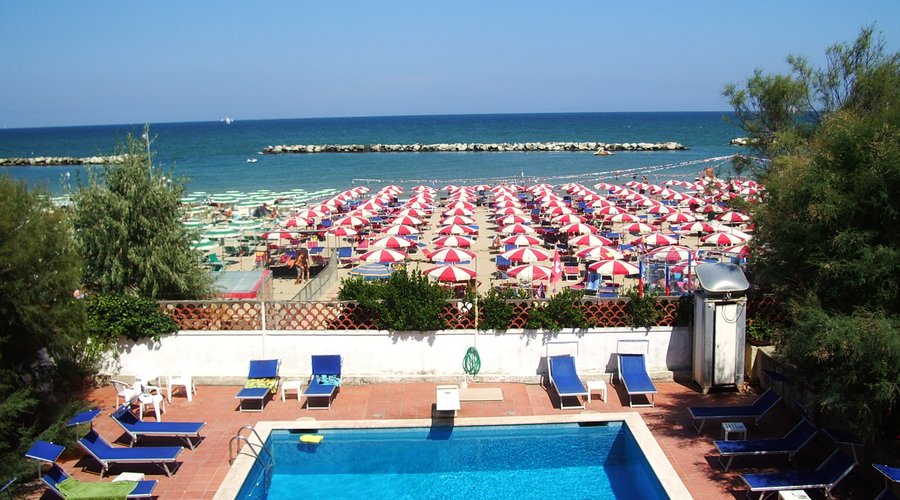 View from the window: sea& pool