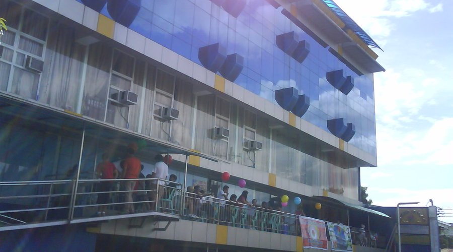 Taken outside during Sinulog 2010, fully booked