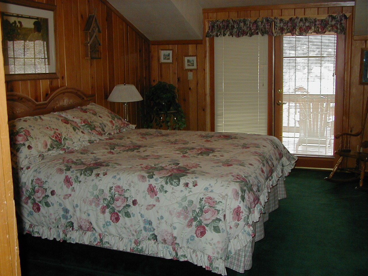 WHISPERING PINES LODGE - Updated 2024 Prices & Inn Reviews (Kernville, CA)