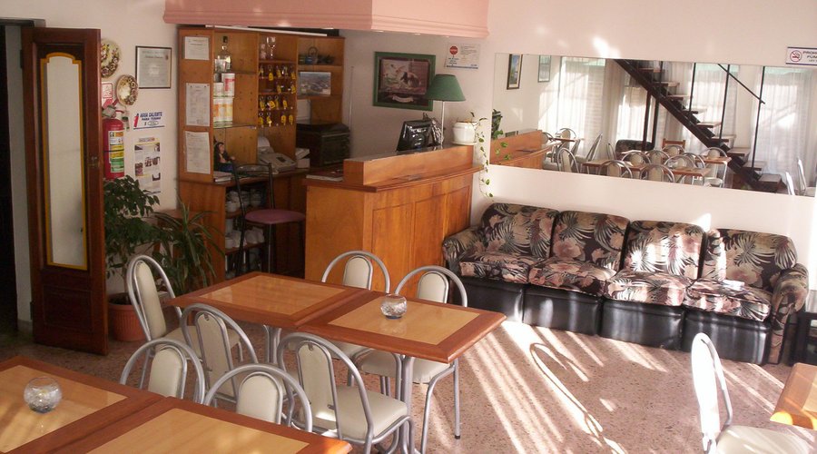 Recepción y desayunador