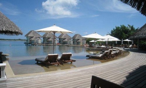 Haa Aliff Atoll, Asia
The pool area