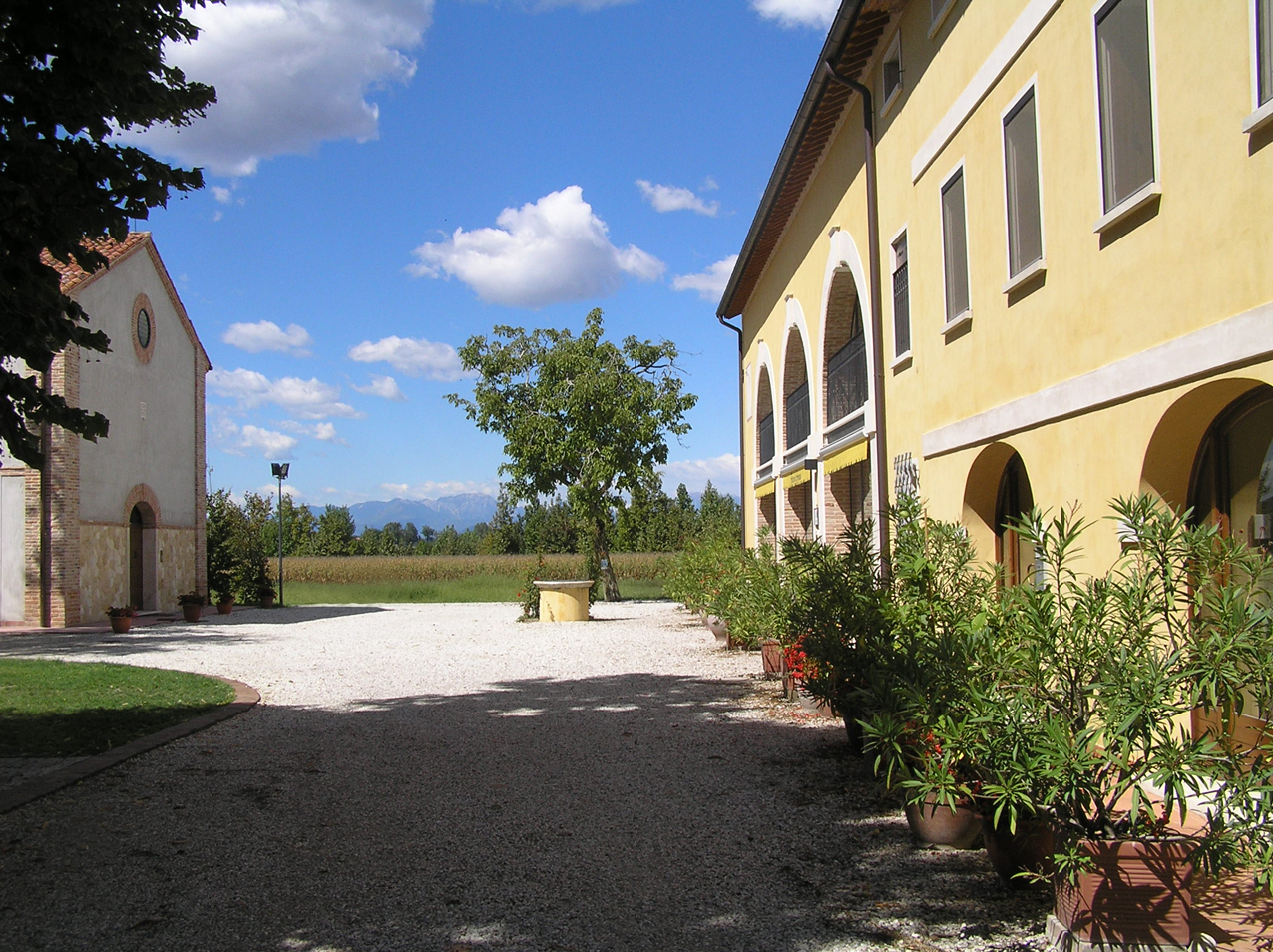 AGRITURISMO FATTORIA GRIMANA Hotel (Montegalda, Provincia Di Vicenza ...