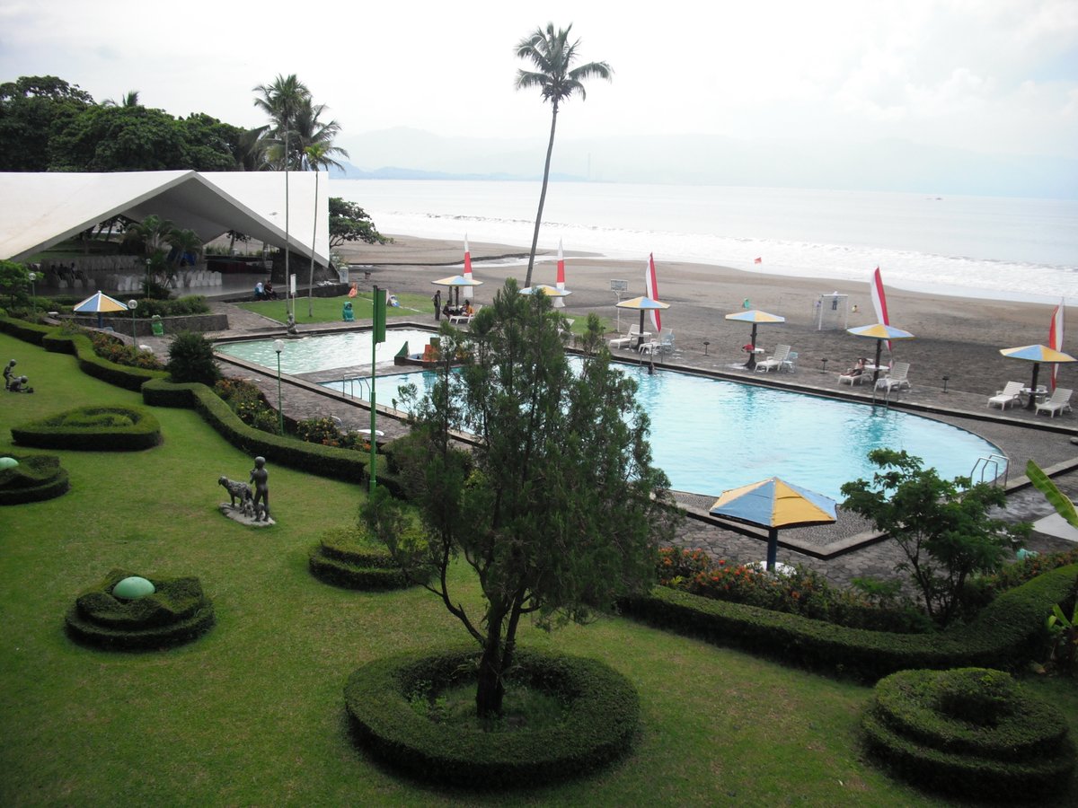 GRAND INNA SAMUDRA BEACH (Pelabuhan Ratu, Indonesia) Opiniones y