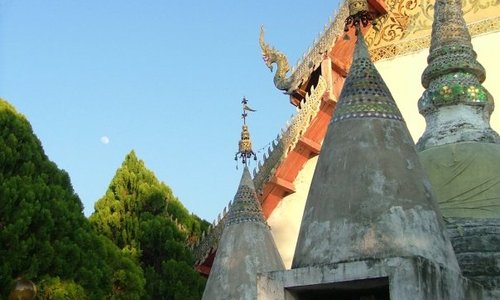Wat Phra That Mae Yen