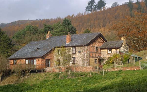 pendalog-farm-prices-b-b-reviews-llanfyllin-wales-united-kingdom