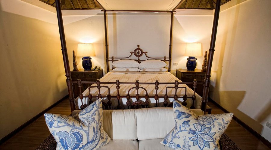 SUITE BEDROOM